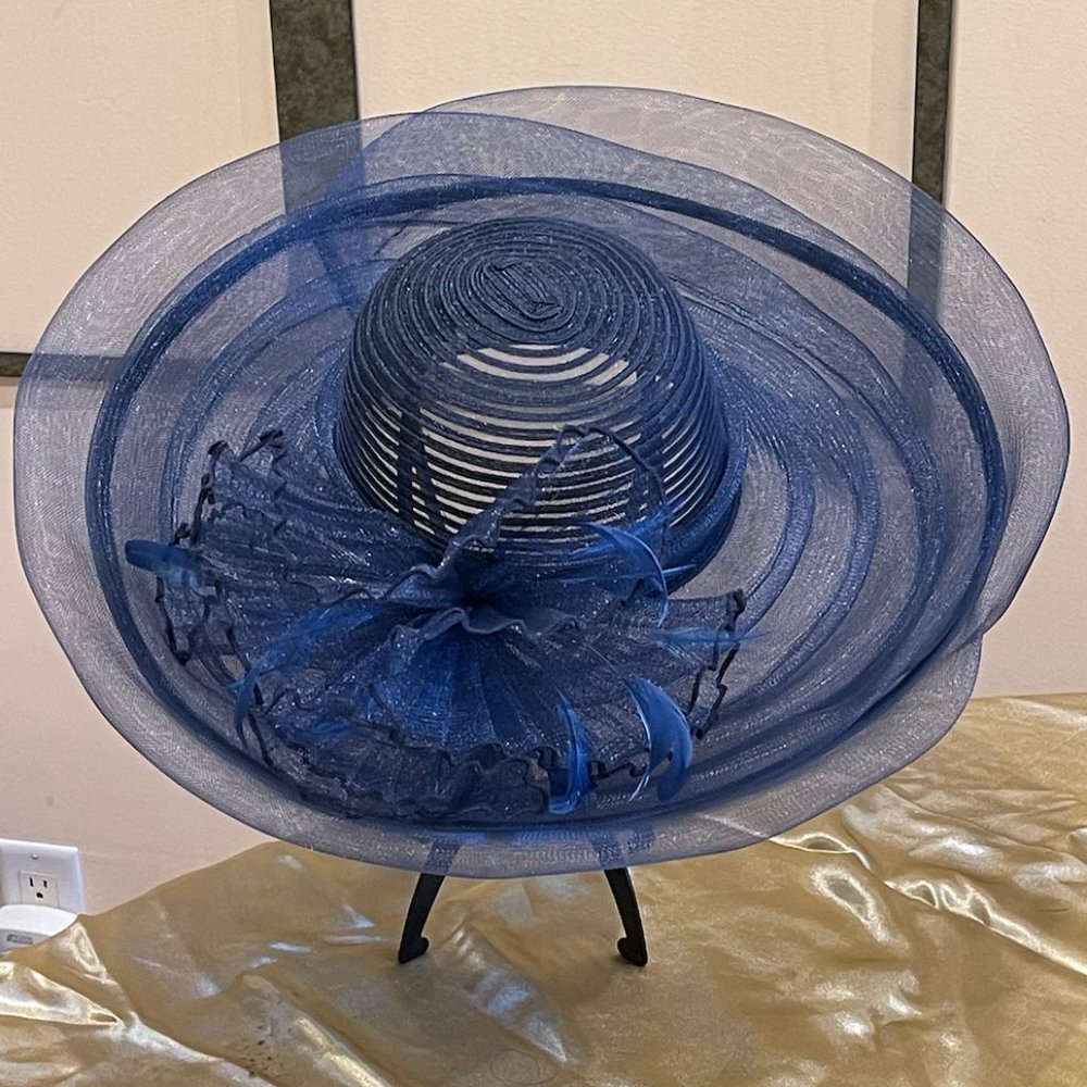 H60- Vintage Something Special Navy Blue Hat with Flowers